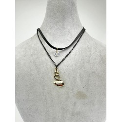 Siyah Zincirli Kuğu Kuşu Desenli Taşlı Kolye